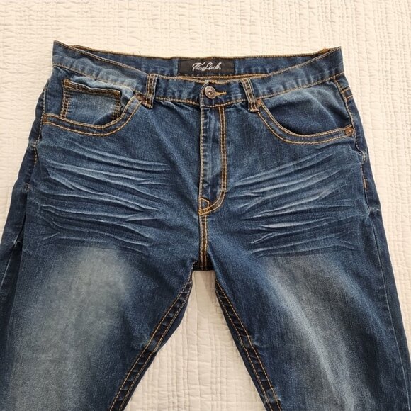 True Luck Jeans Men's 36x32 Straight Leg Embroidered Contrast Stitch EUC Y2K - Picture 9 of 16